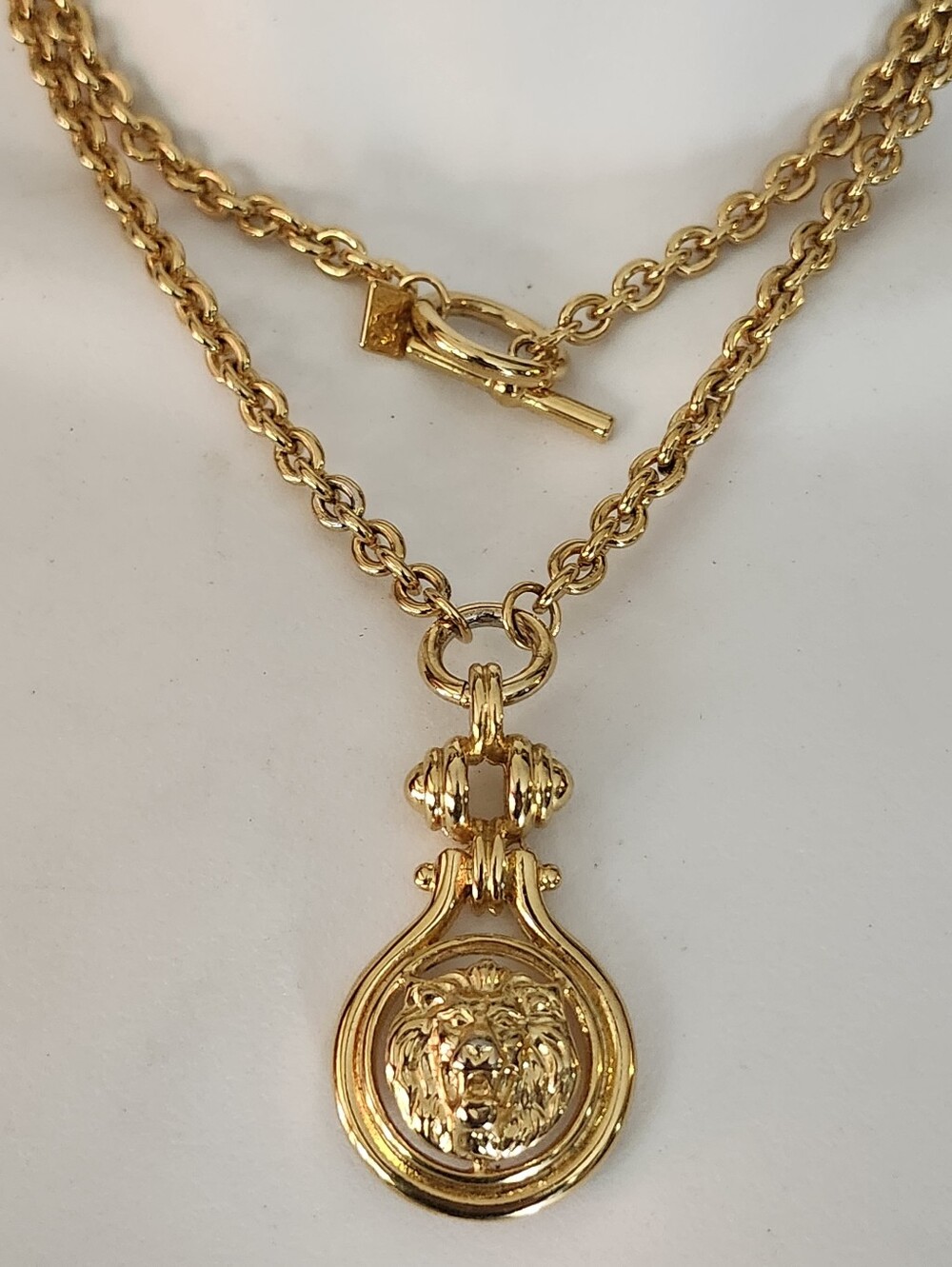 Vtg Anne Klein Gold Tone Lion Door Knocker Pendant Necklace